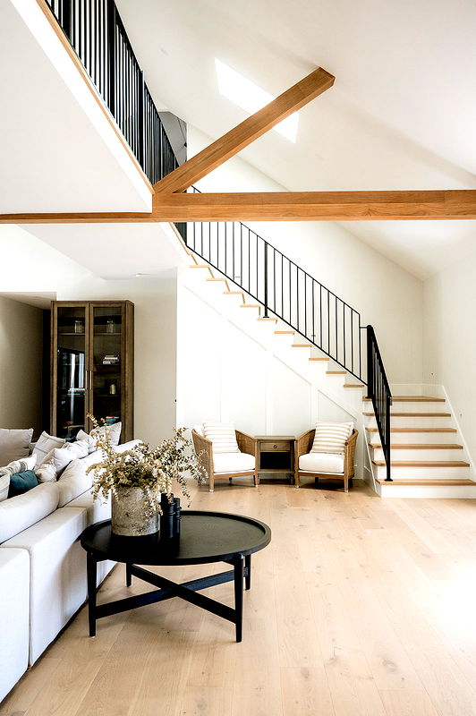 Berry Luxury Barn House (Heated Pool)