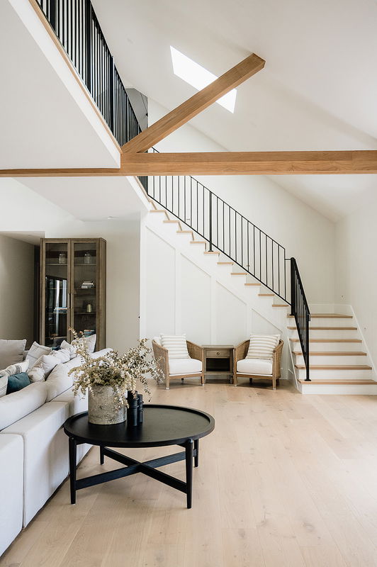 Berry Luxury Barn House (Heated Pool)