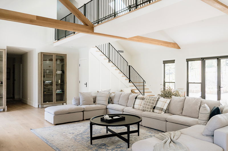 Berry Luxury Barn House (Heated Pool)