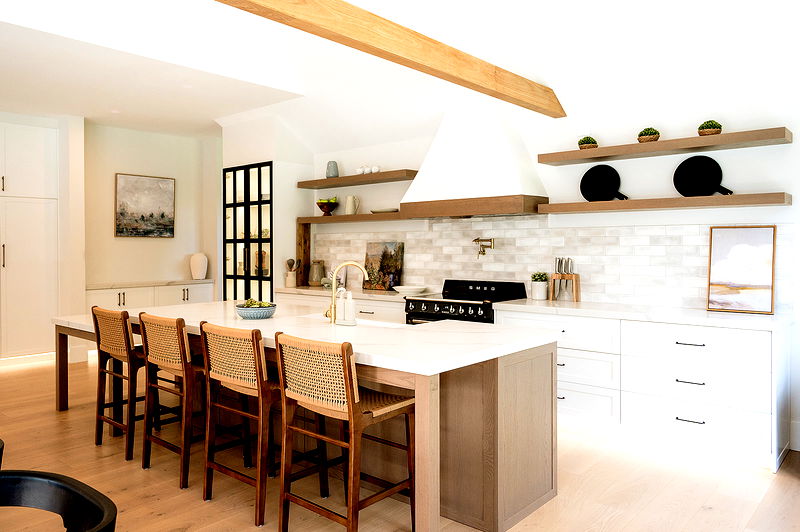 Berry Luxury Barn House (Heated Pool)