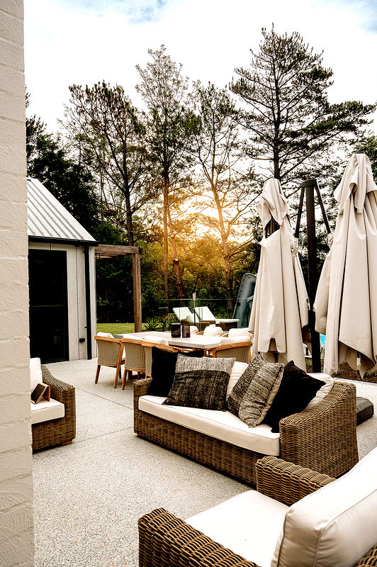 Berry Luxury Barn House (Heated Pool)