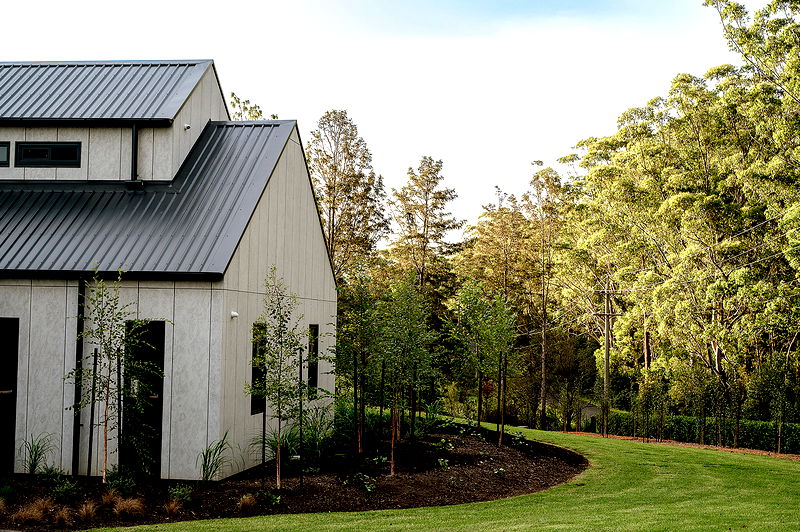 Berry Luxury Barn House (Heated Pool)