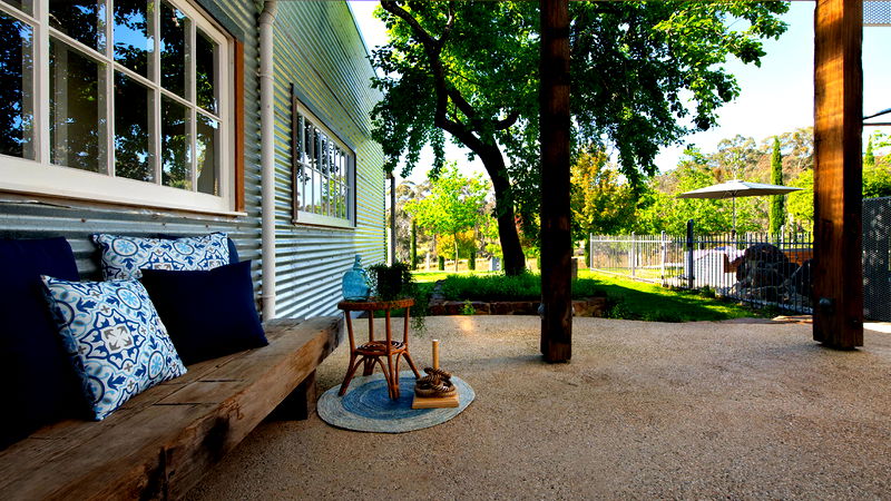 The Welcome Paddock (With Car Parking)