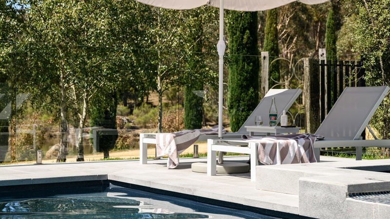 The Welcome Paddock (With Car Parking)