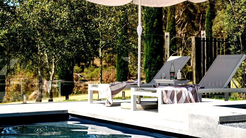 The Welcome Paddock (With Car Parking)