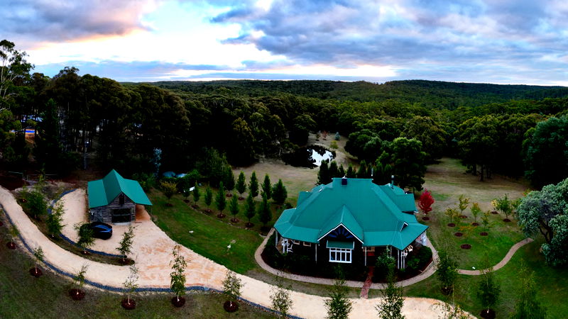 Bayleaf Country House (With Car Parking)