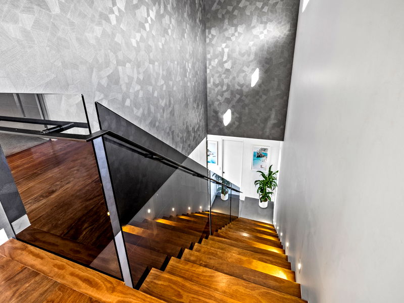 Mana Beach House (Heated Pool)