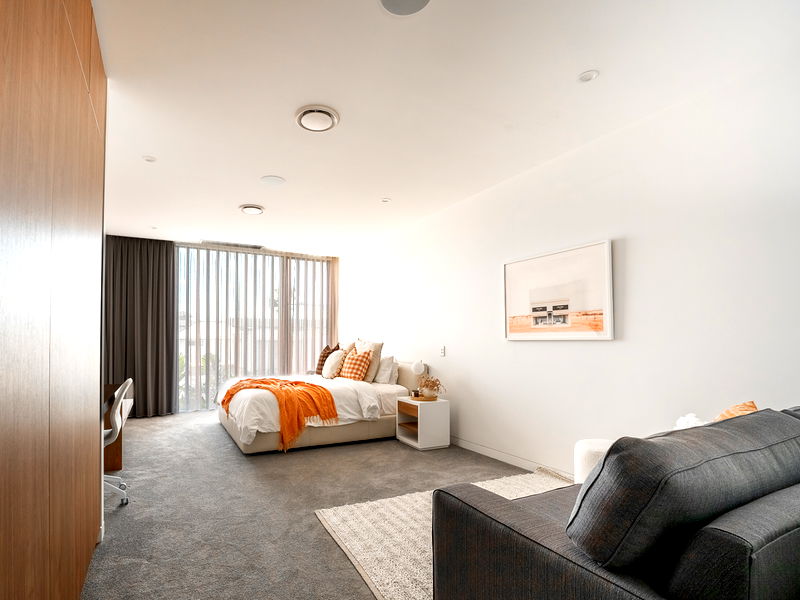 Mana Beach House (Heated Pool)