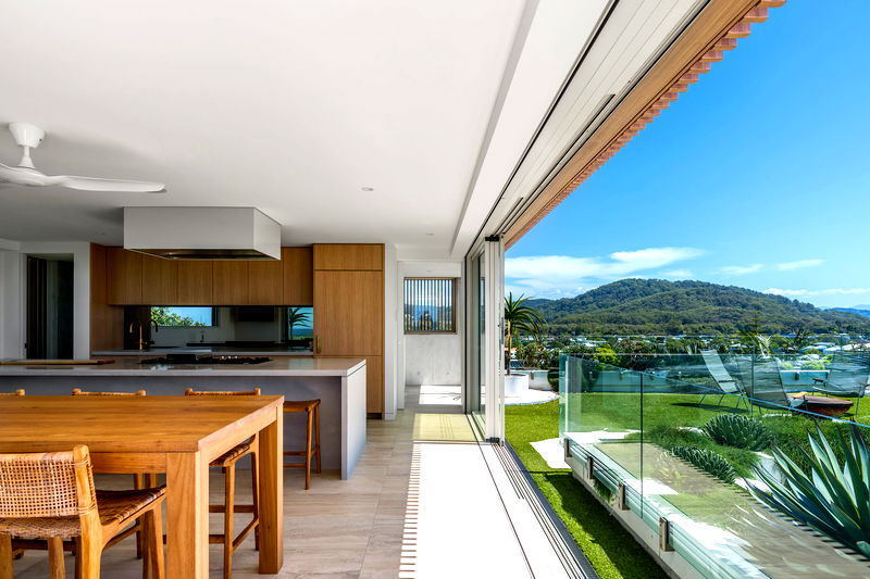 Caba Beach House (Walk to Beach)