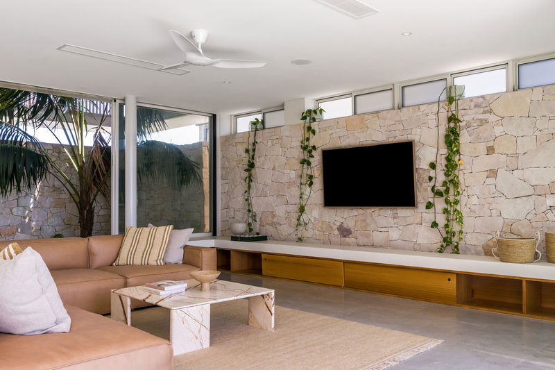 Caba Beach House (Walk to Beach)