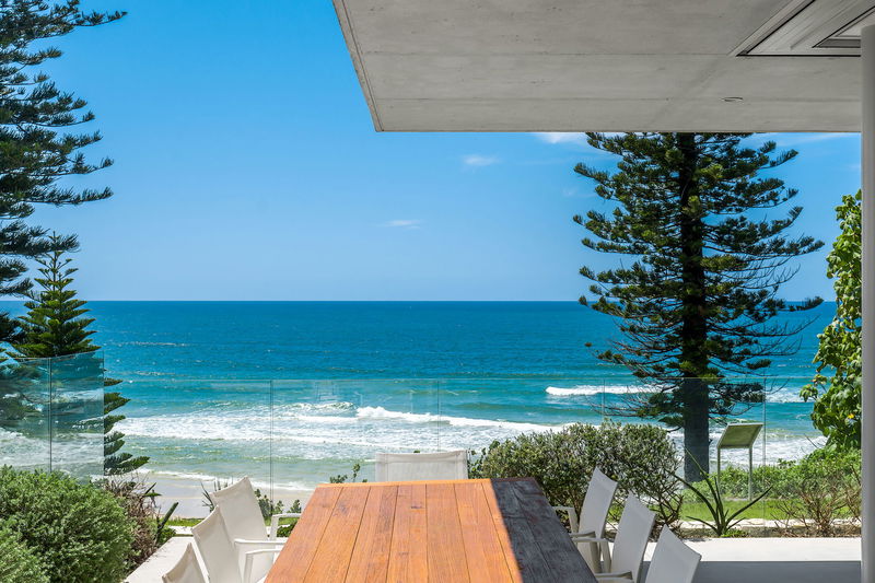 Caba Beach House (Walk to Beach)