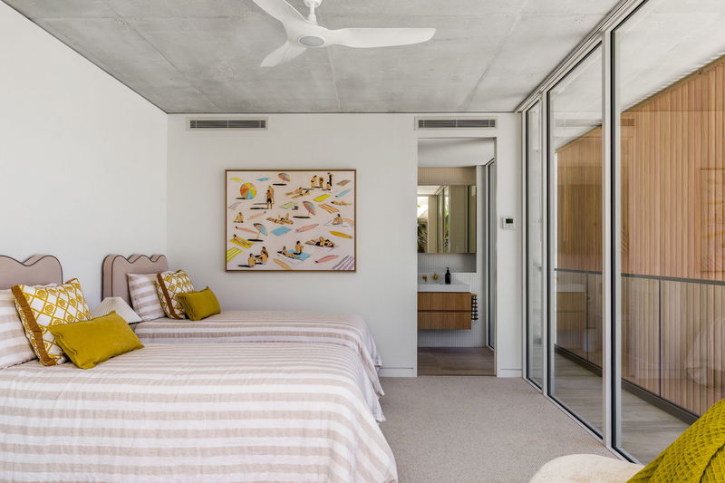 Caba Beach House (Walk to Beach)