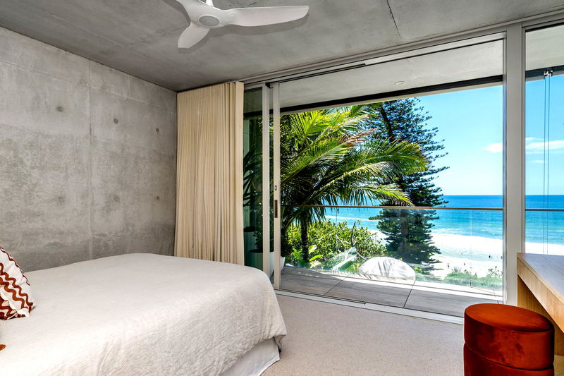 Caba Beach House (Walk to Beach)