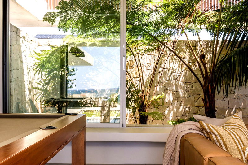 Caba Beach House (Walk to Beach)