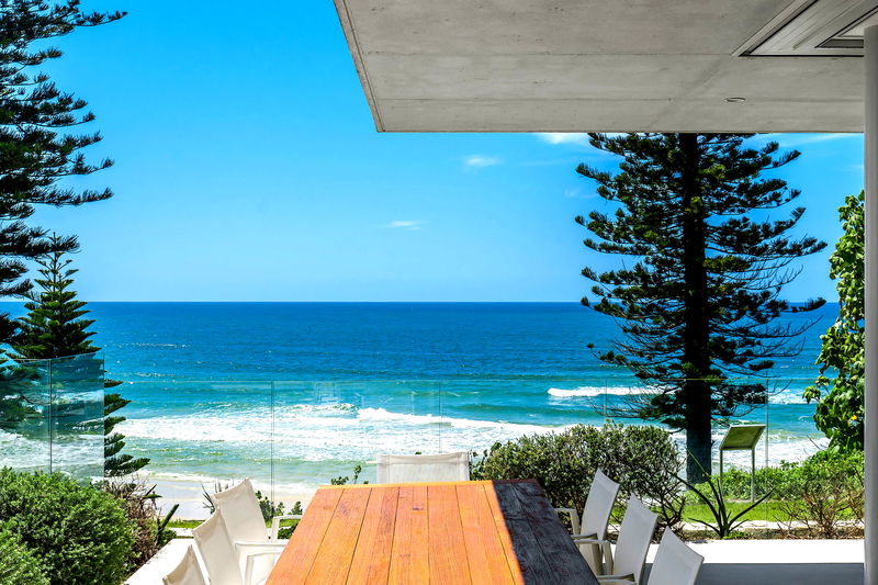 Caba Beach House (Walk to Beach)