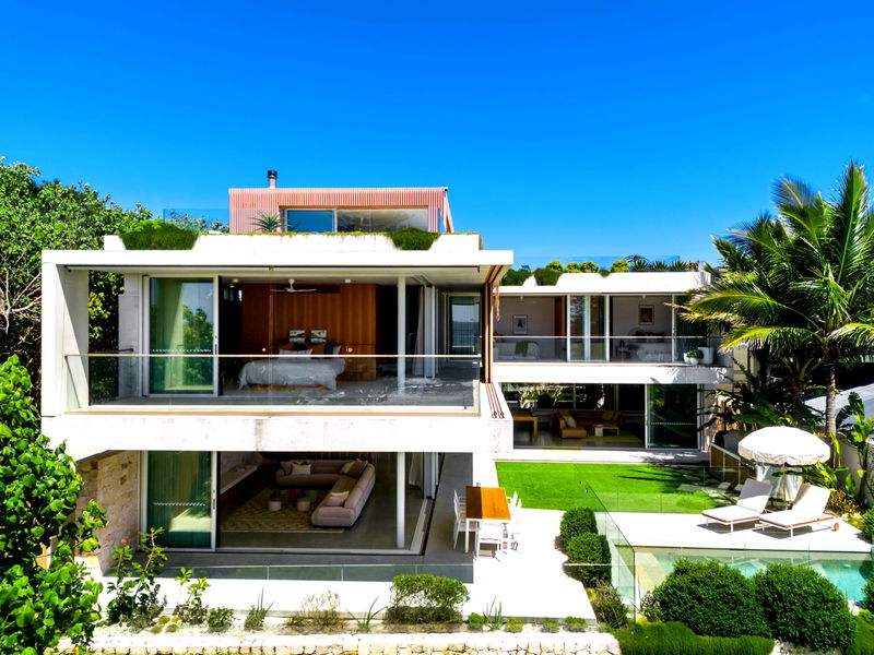 Caba Beach House (Walk to Beach)