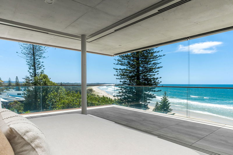 Caba Beach House (Walk to Beach)