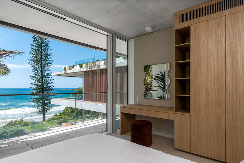 Caba Beach House (Walk to Beach)