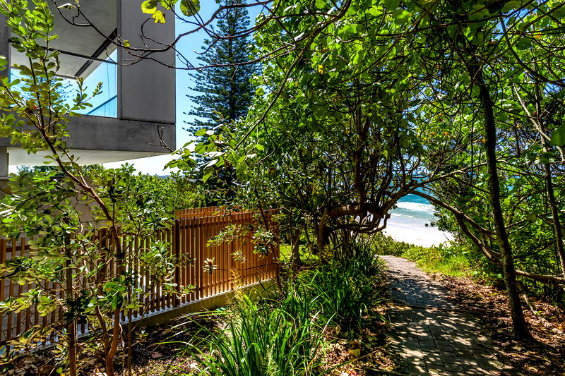 Caba Beach House (Walk to Beach)