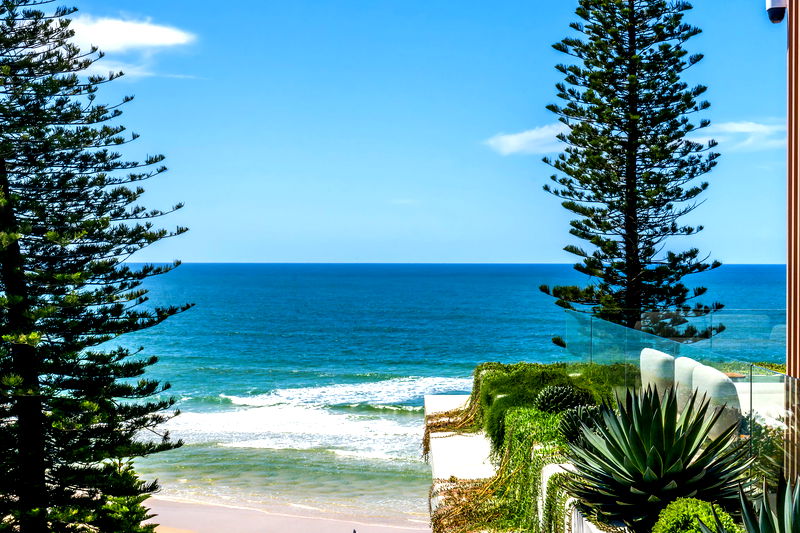 Caba Beach House (Walk to Beach)