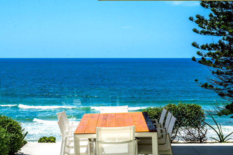 Caba Beach House (Walk to Beach)