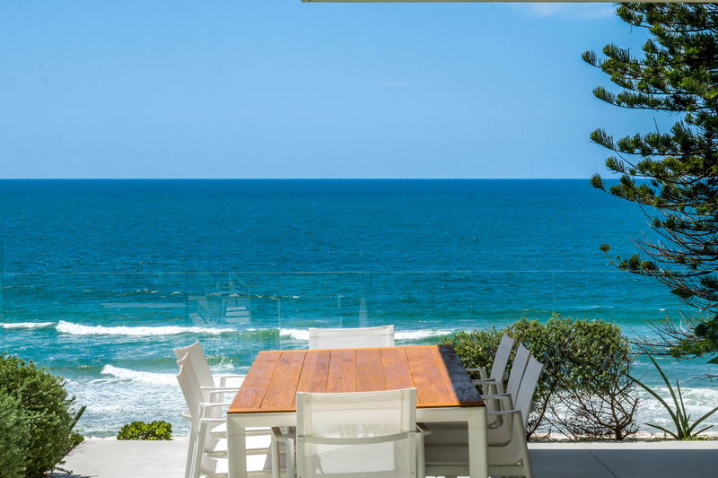 Caba Beach House (Walk to Beach)