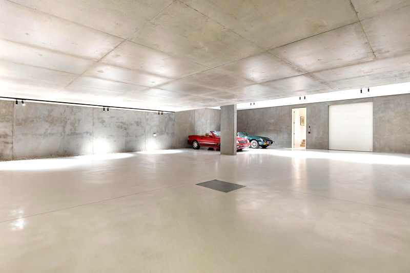 The Ultimate (With Car Parking)