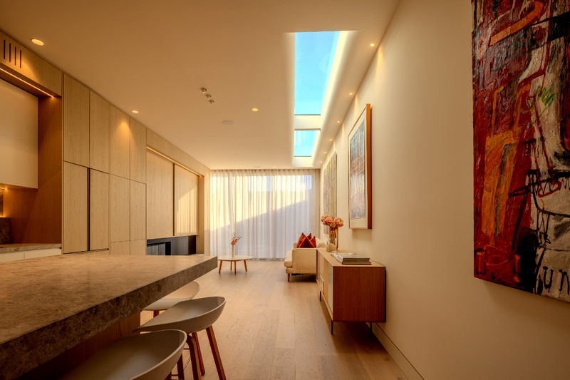 Sun Kiss (with plunge pool & car parking)