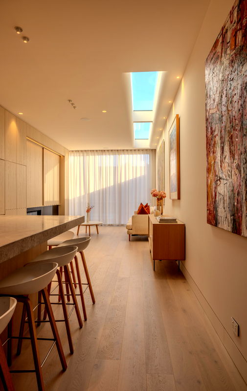 Sun Kiss (with plunge pool & car parking)