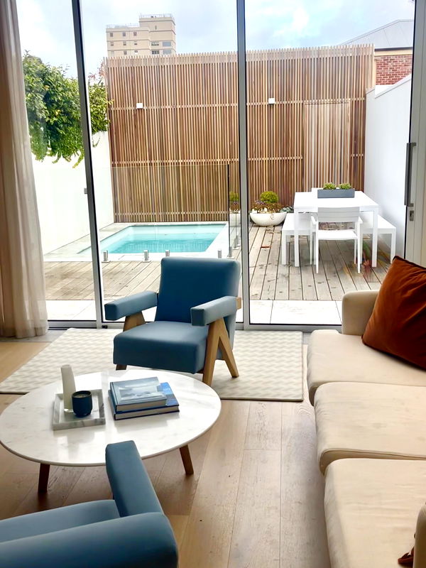 Sun Kiss (with plunge pool & car parking)