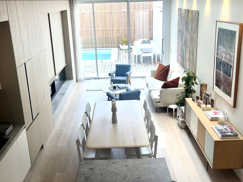 Sun Kiss (with plunge pool & car parking)