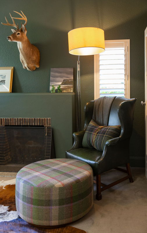 Kellenera (With Heated Pool and Car Parking)