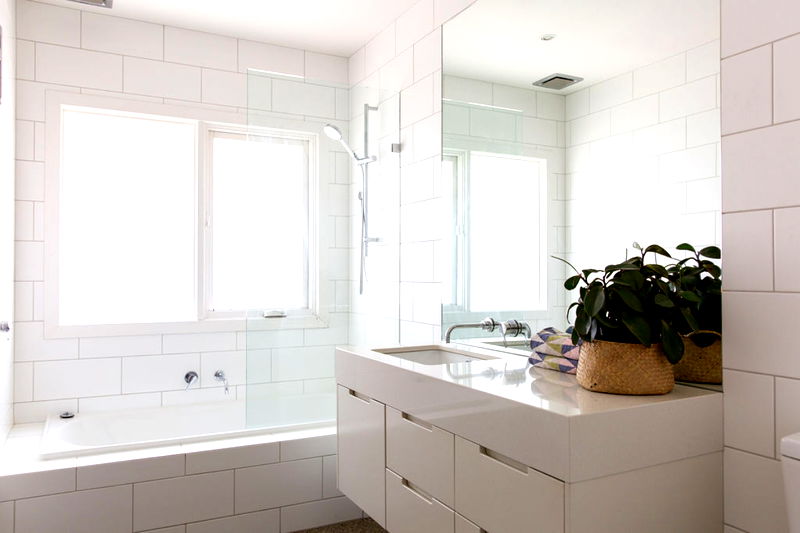 Kellenera (With Heated Pool and Car Parking)