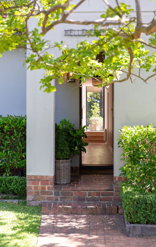 Kellenera (With Heated Pool and Car Parking)