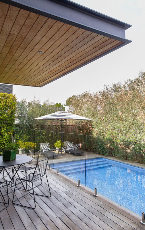 Kellenera (With Heated Pool and Car Parking)