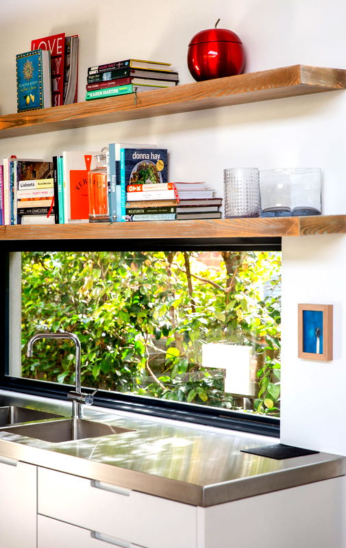 Kellenera (With Heated Pool and Car Parking)