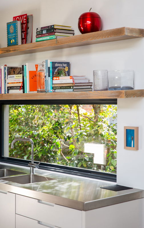 Kellenera (With Heated Pool and Car Parking)