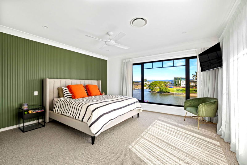 Allambi Broadbeach (With Car Parking)