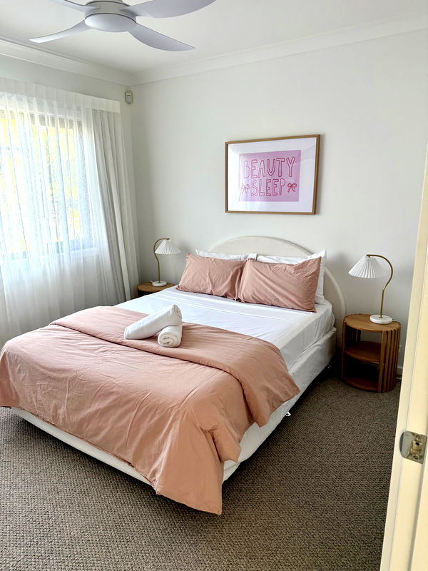 Allambi Broadbeach (With Car Parking)