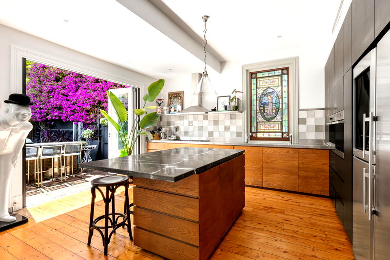 St Kilda West Beach (Walk to the beach)