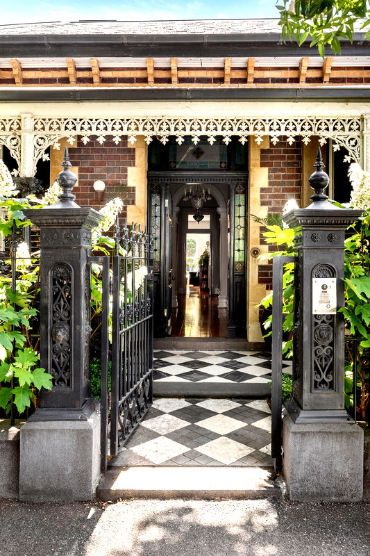 St Kilda West Beach (Walk to the beach)