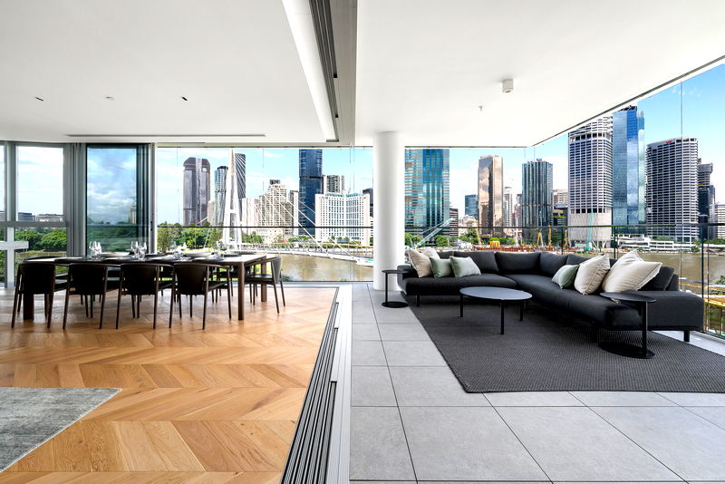 Brisbane Skyhome (With City Views)