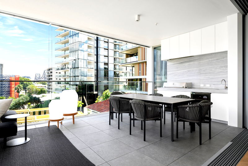 Brisbane Skyhome (With City Views)