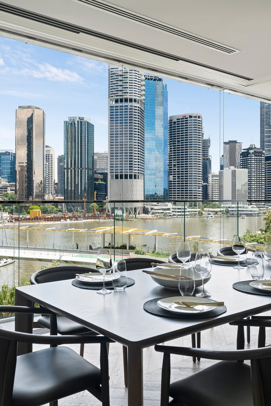 Brisbane Skyhome (With City Views)