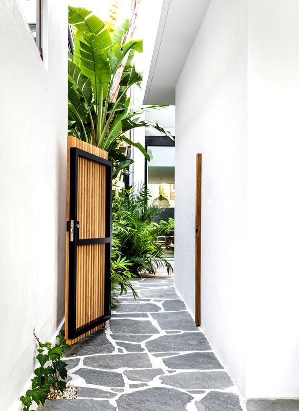 Bondi Cloud House (Walk to the beach)