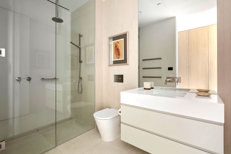 Como Penthouse (Melbourne skyline and river views)