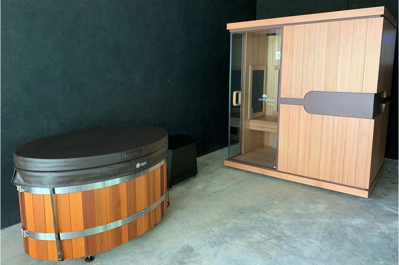 Solstice Escape (Stunning ocean views, Walk to famous Wategoes Beach, Pool)