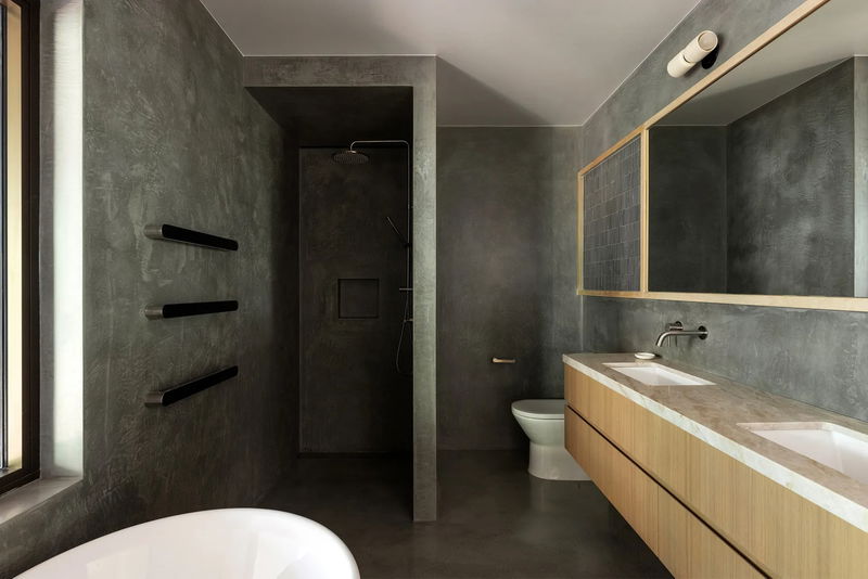 Solstice Escape (Stunning ocean views, Walk to famous Wategoes Beach, Pool)