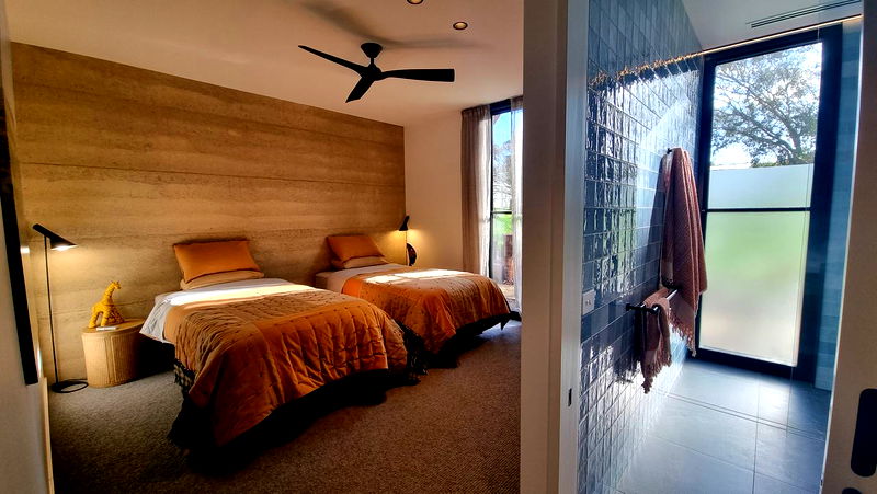 Golden Dune Retreat (Walk to the beach)