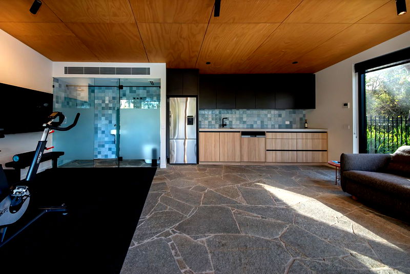 Golden Dune Retreat (Walk to the beach)